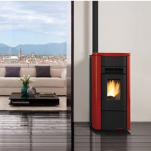 STUFA A PELLET EXTRAFLAME LA NORDICA GIUSY PLUS CANALIZZATA 8 KW