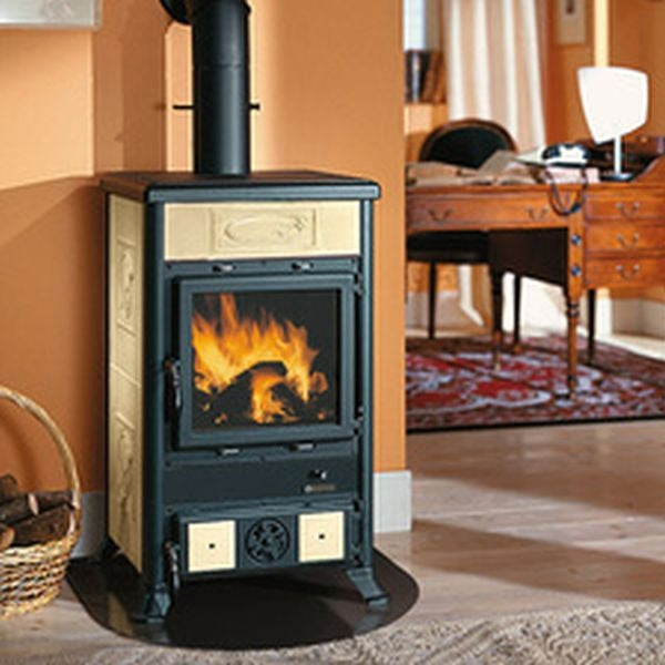 STUFA A LEGNA LA NORDICA EXTRAFLAME ROSSELLA R1 BII 8.8 KW