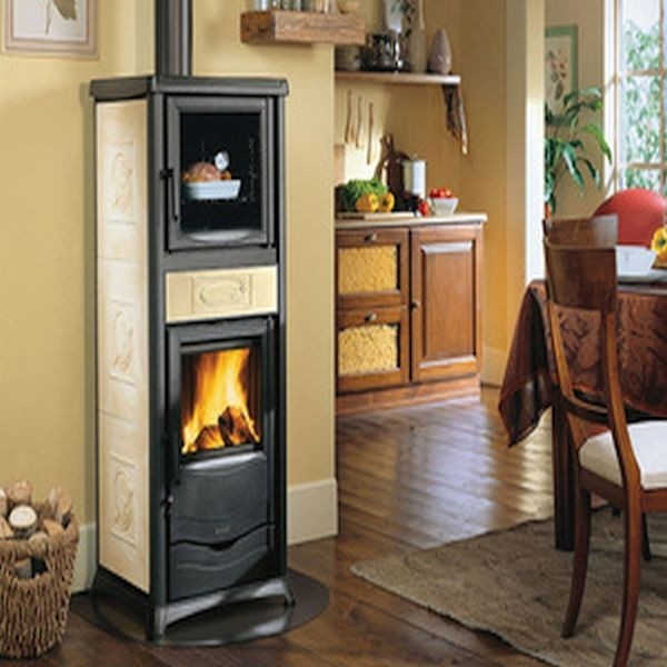 STUFA A LEGNA IN GHISA LA NORDICA EXTRAFLAME MOD. ROSSELLA PLUS FORNO EVO 9,1 KW 